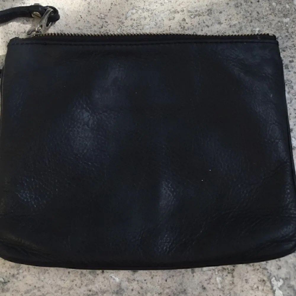Marc by Marc Jacobs wristlet